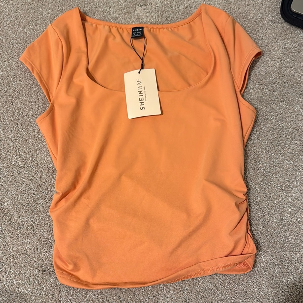 SHEIN light orange medium cropped tee